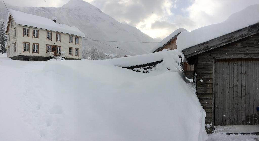 Overvoll Farm Stranda  Exterior photo